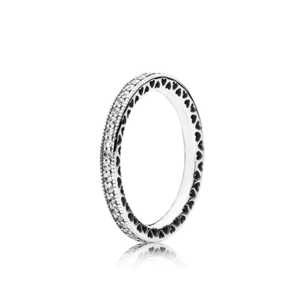 Pandora ring